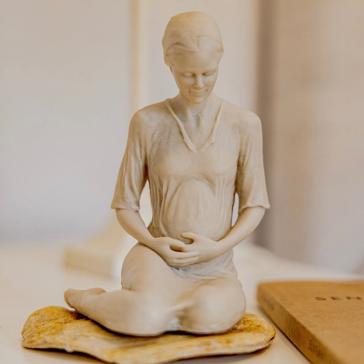 Escultura Madre de Hakuna 12 cm